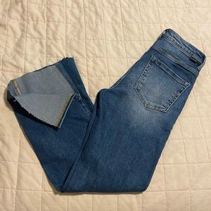 Risen Jeans Cropped Split Raw Hem size 27